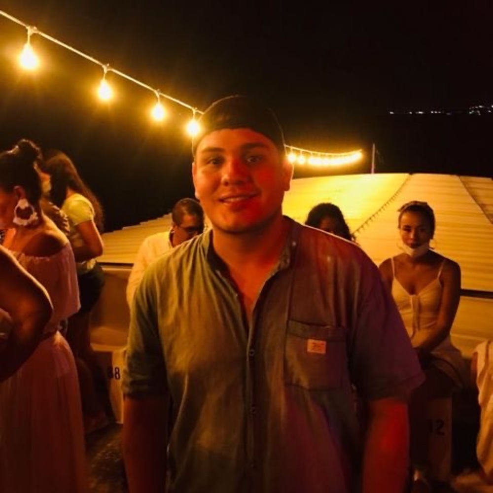 Meet your Posher, Juan